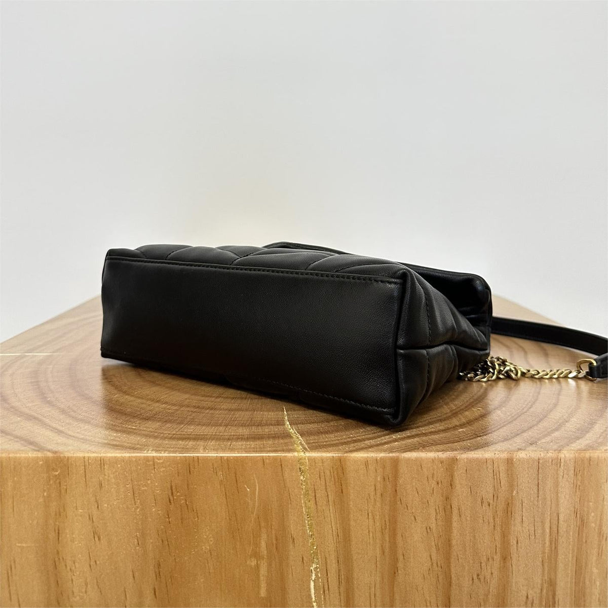 YSL | Loulou Puffer Toy Bag in Quilted Lambskin Gold Hardware Size 23x15.5x8.5 - Black